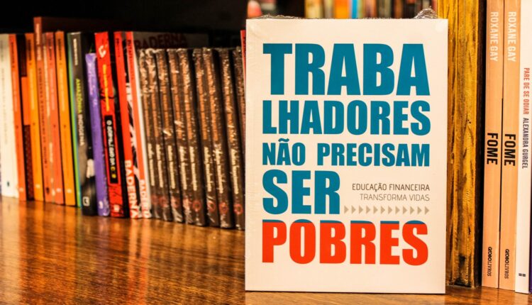 Capa do livro: Trabalhadores não precisam ser pobres